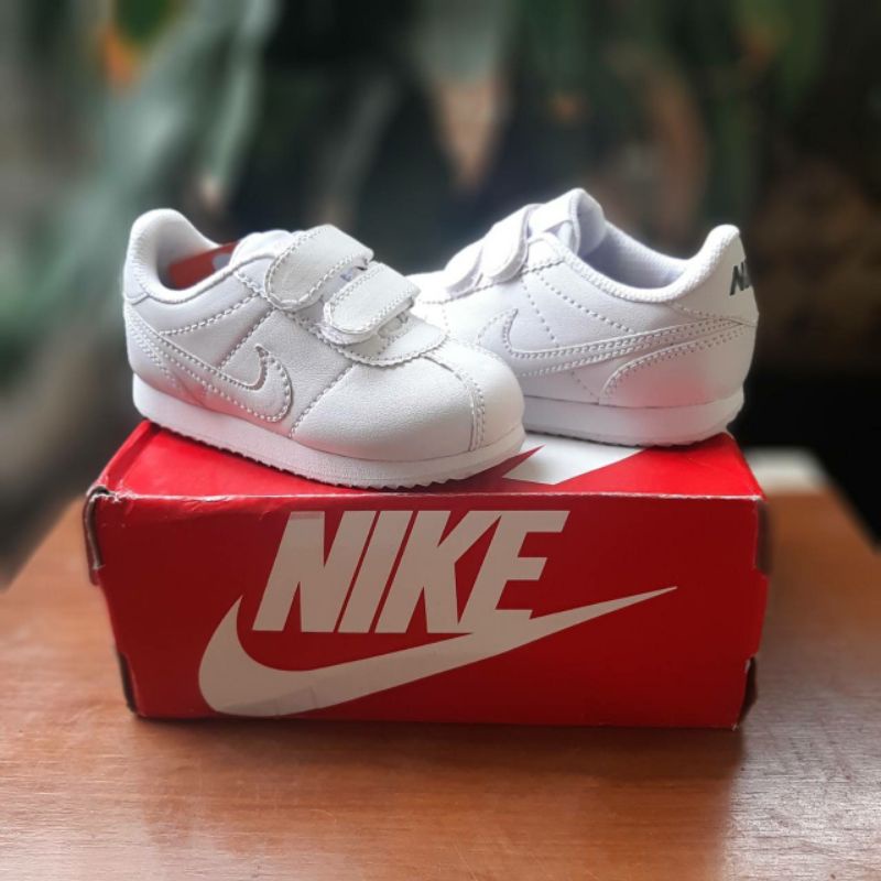 Sepatu anak balita cewek cowok laki laki perempuan mulai 6 bulan nike cortez full white perekat kids