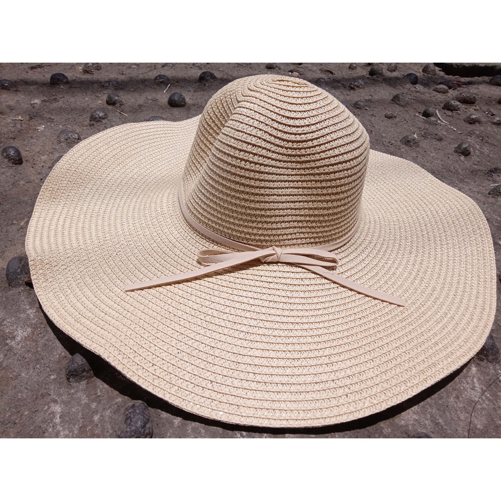 TOPI PANTAI ANYAMAN ROTAN IMPORT