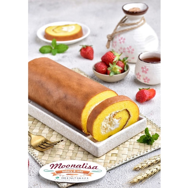 

Roll Cake and Brownies by Moonalisa