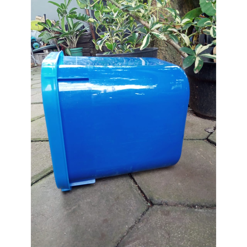 Toples plastik 8 liter /  toples kotak Biru / ember / box es cream biru kotak