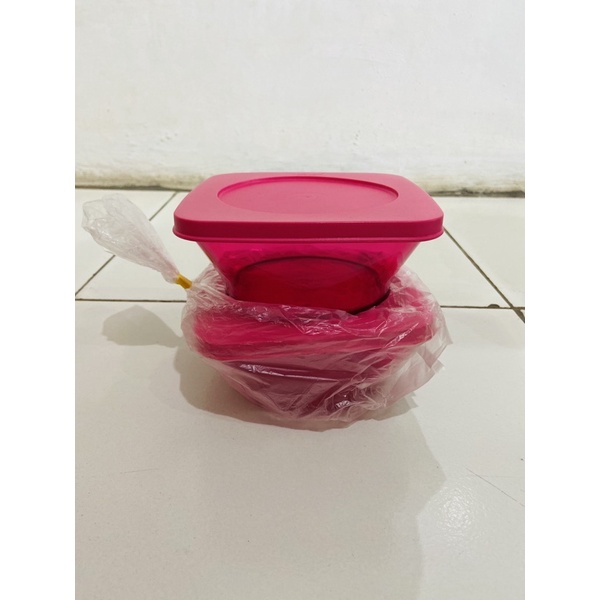 Promo Tupperware Clear square bowl