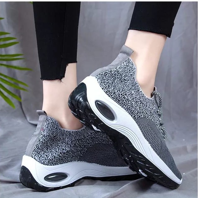 Sepatu Import Sepatu Sneakers Wanita Casual Wear ala Import Shoes Sneakers Keren Lamp 033