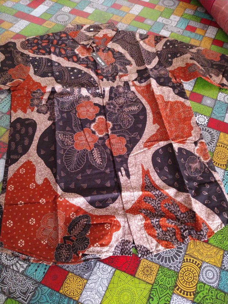 Batik Slimfit Pria Lengan Panjang Premium
