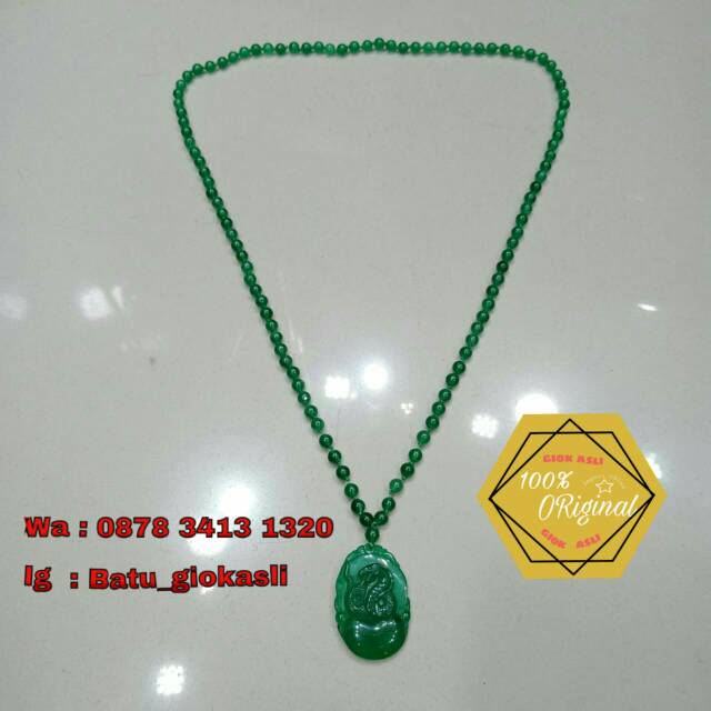 Kalung liontin giok shio ular