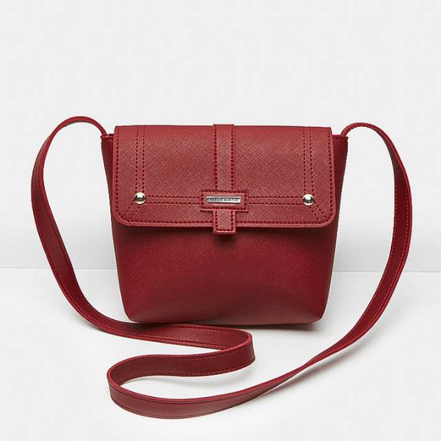 Sophie Paris Tas Selempang Wanita Trevesia Maroon Bag Bahan Kulit Sintetis Warna Maroon Berkualitas