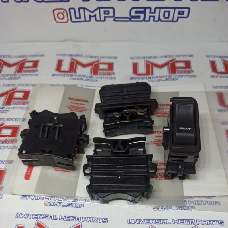 tombol pembuka jok switch assy seat honda vario 125 fi kzr vario 125 150 led k59 scoopy fi K16 vario 110 fi k46 original