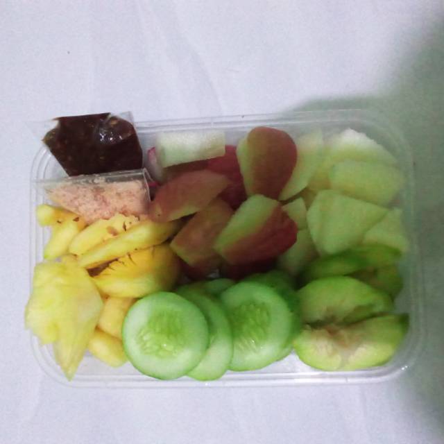 

Rujak buah mpo ella
