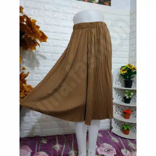 Aulia - Kulot Plisket Pendek jumbo Premium//Kulot Plisket Pendek