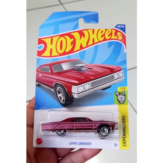 hotwheels LAYIN LOWRIDER HW EXPERIMOTORS