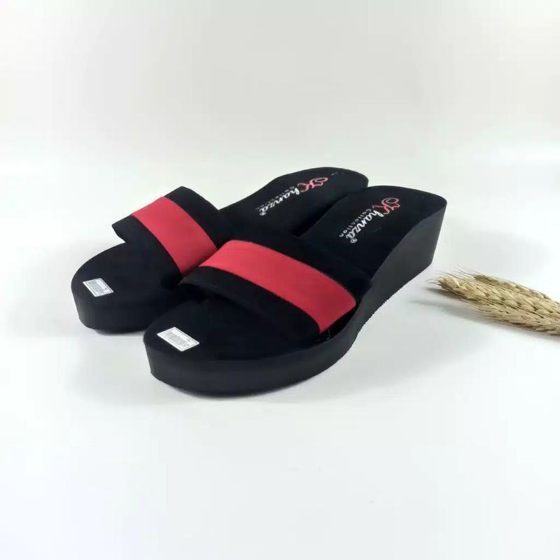 SANDAL WEDGES WANITA GARISUN MELIA