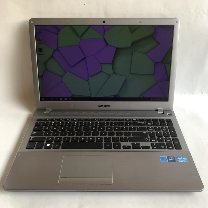 laptop desain samsung Core i5 gen 3 Mulus SSD