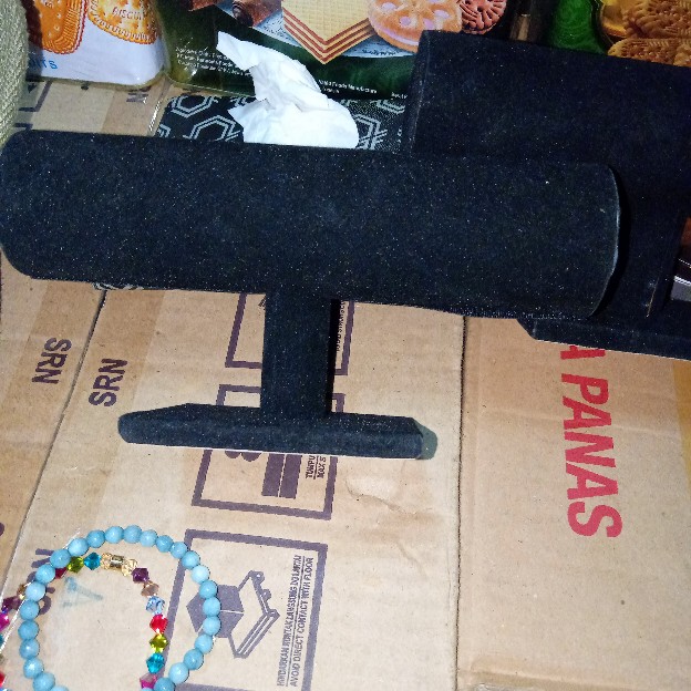 Grosir Display Rak Pajangan Perhiasan Emas Gelang Manekin Gelang