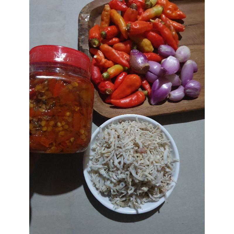 

sambal maknyang teri medan