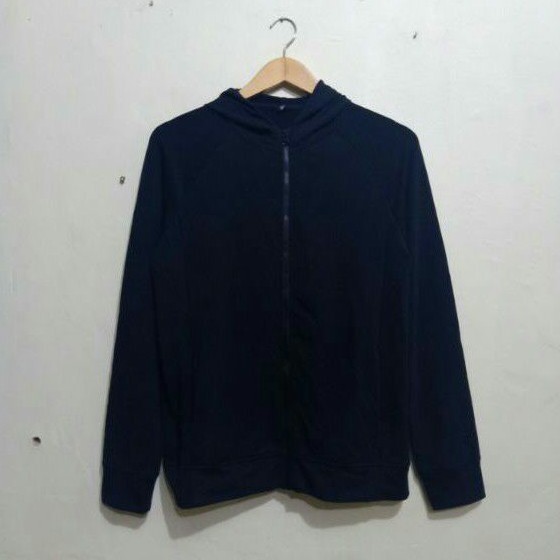 jaket zip hoodie UNIQLO Airism black fit L original second
