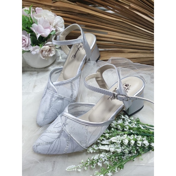 sepatu Cindy silver tali tinggi 5cm hak tahu