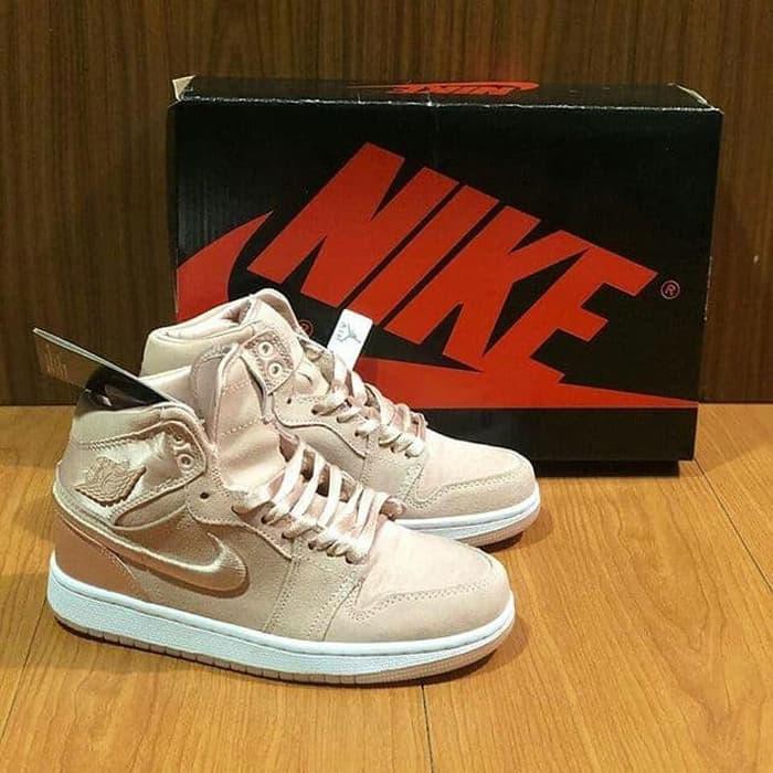 season of her ice peach