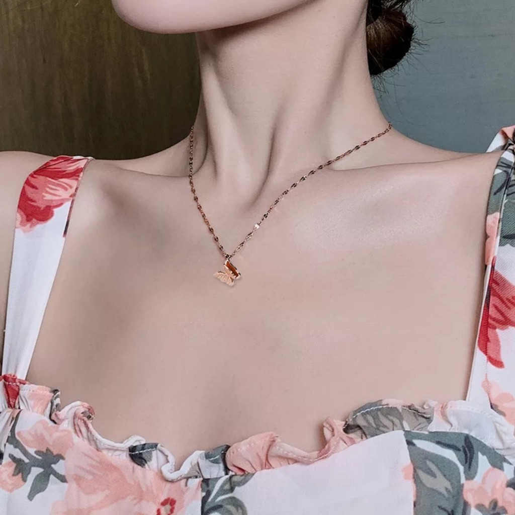 Kalung Titanium Model Liontin Satu Kupu - Kupu Tersedia Warna Rose Gold, Gold dan Silver