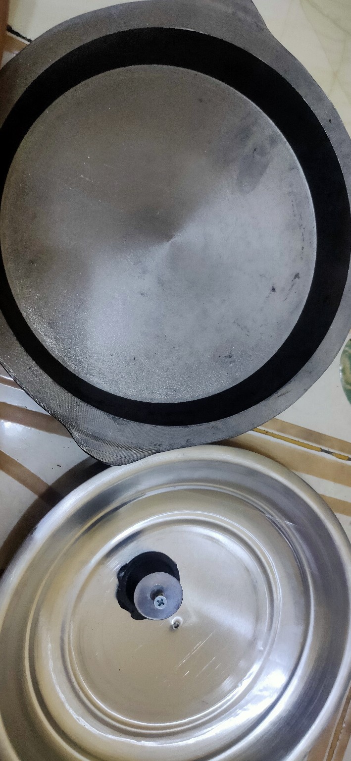 Wajan Martabak Manis Bangka Terang Bulan Ukuran 22 Cm+tutup/besi Cor