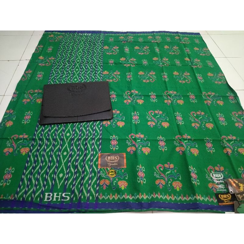 BHS MST Signature Gold