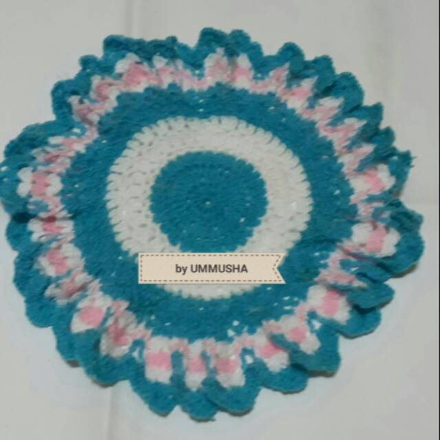 Taplak Meja Rajut Bundar Kombinasi