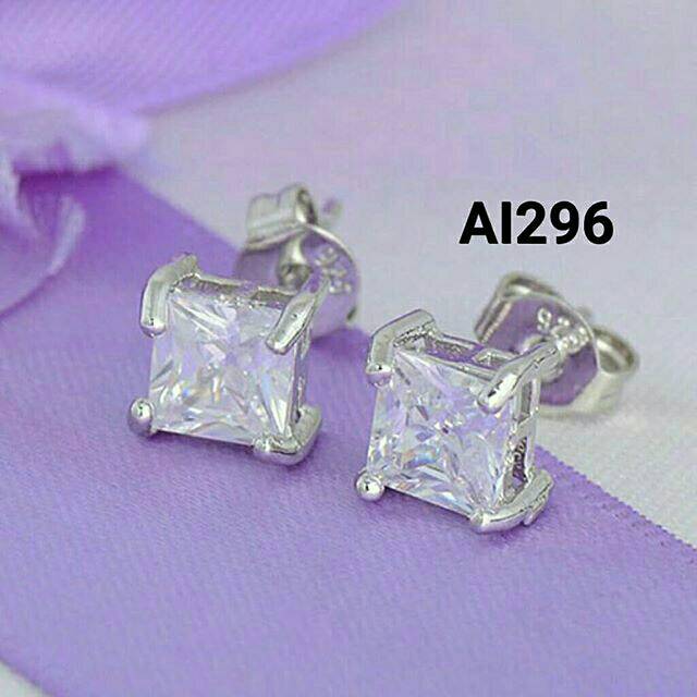 Anting lapis emas silver 925 bentuk kubus dengan batu zirkon AI296