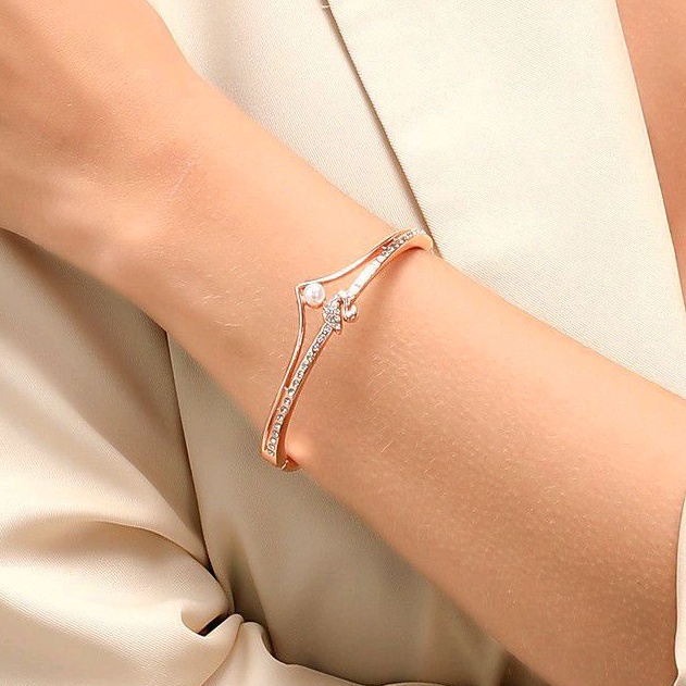 GELANG TANGAN CEWEK TITANIUM MUTIARAKOREA FASHION SIMPLE ELEGANT CANTIK