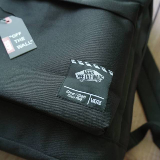 Tas sekolah vans hitam