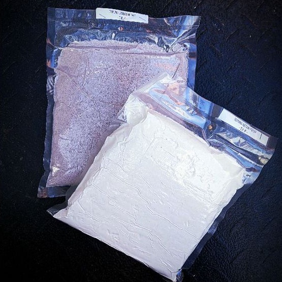 

TEPUNG KETAN HITAM & KETAN PUTIH - 500 GRAMS - GLUTINOUS RICE FLOUR