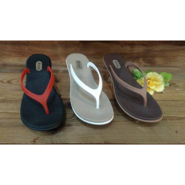 Sandal wanita camou windy merah/coklat/putih