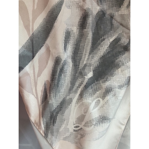 Preloved hijab L by Laudya Cynthia Bella series Bersemi