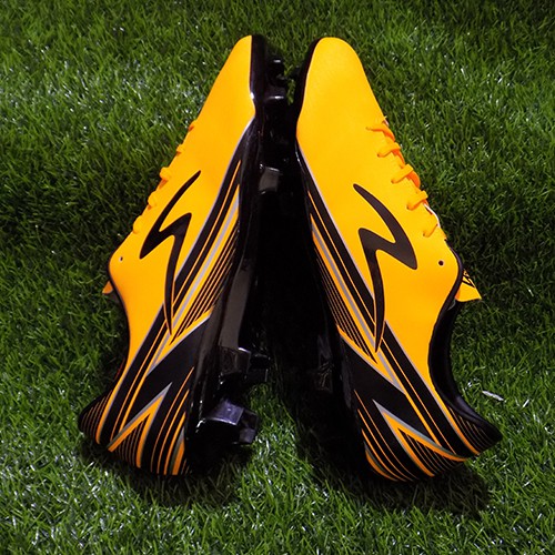 Sepatu Bola Specs Accelerator Lightspeed 20 Fg Orange Pop/Black/Silver