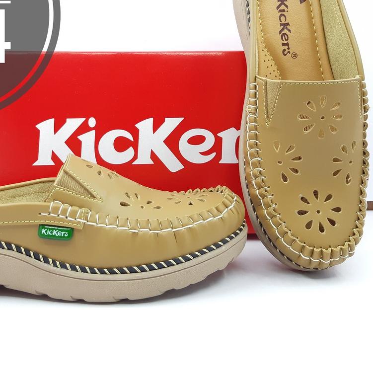 Sepatu Sandal Kickers Wanita Kode S-24