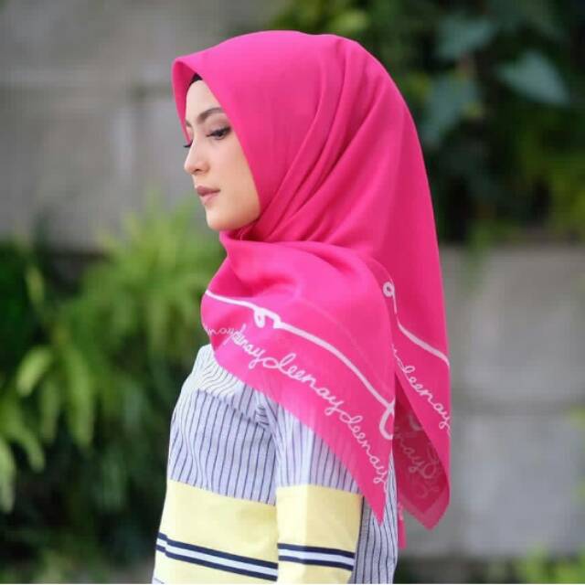 Deenay Plain Border Pink Fanta