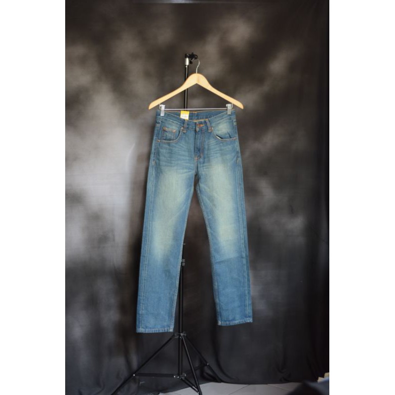 Celana Tirajeans