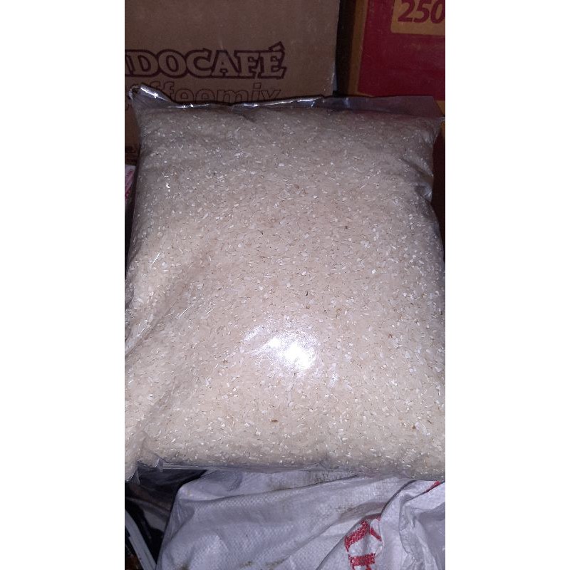 

Beras kampung premium asli isi 5 kg