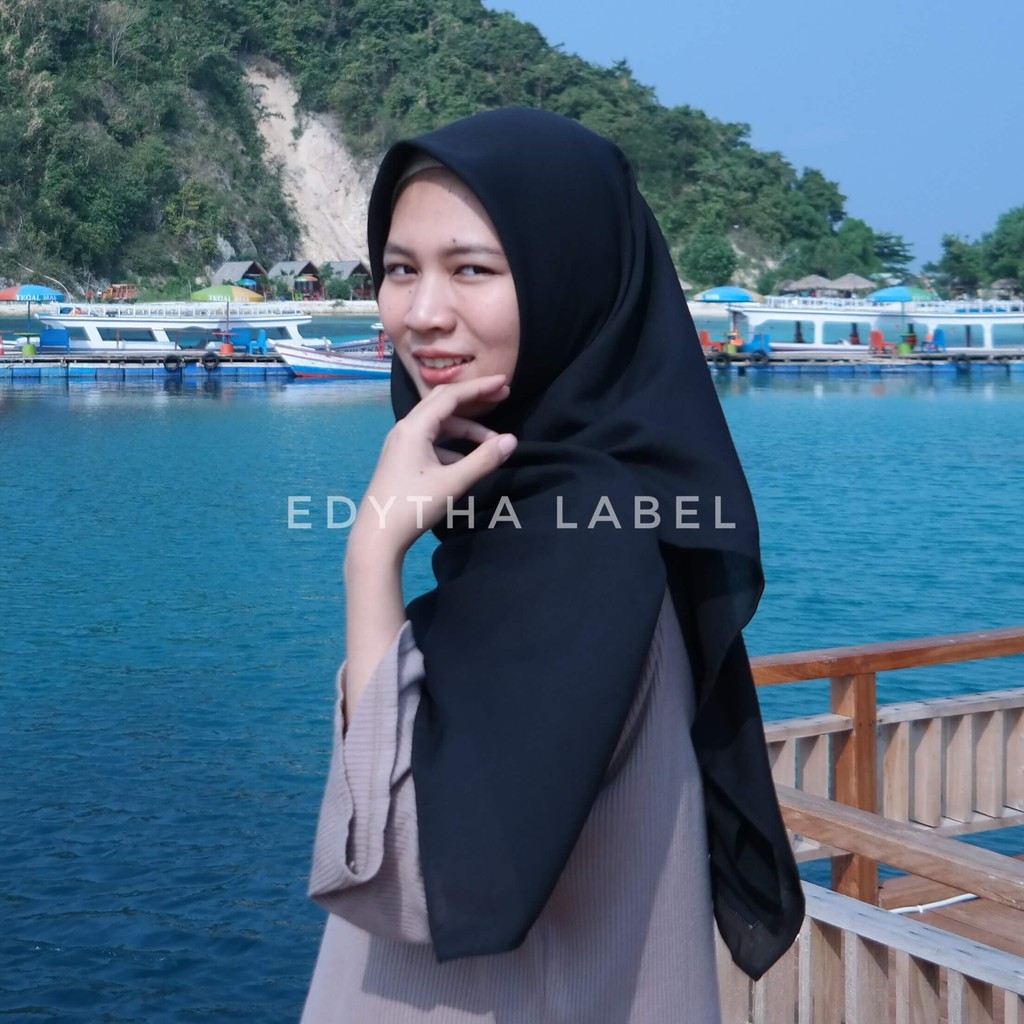 

Voal Superfine Black EDYTHA LABEL