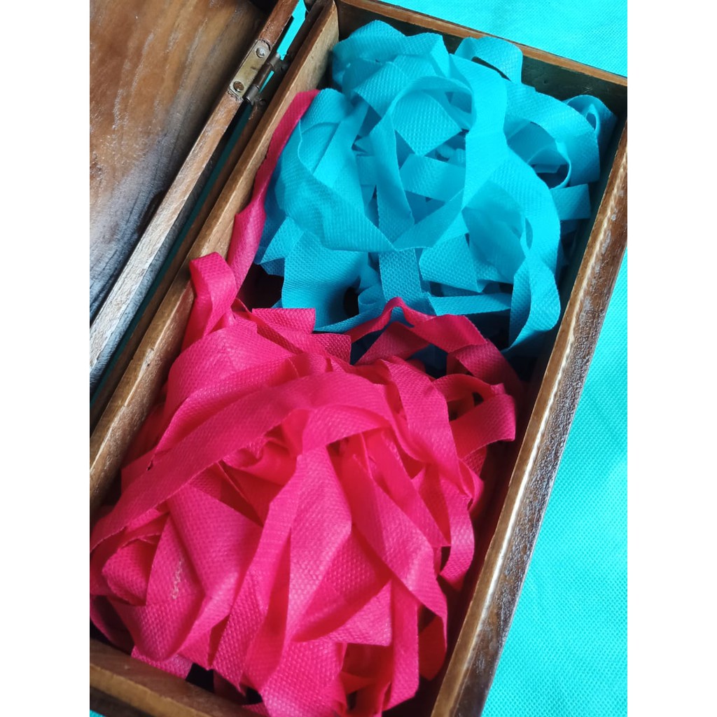 

Gift Box Filler Shredded Paper isian parcel kain cacah isi packing kain perca spunbond