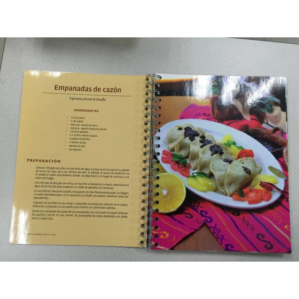 

Buku Menu Spiral 10 halaman Full Hardcover Custom Design