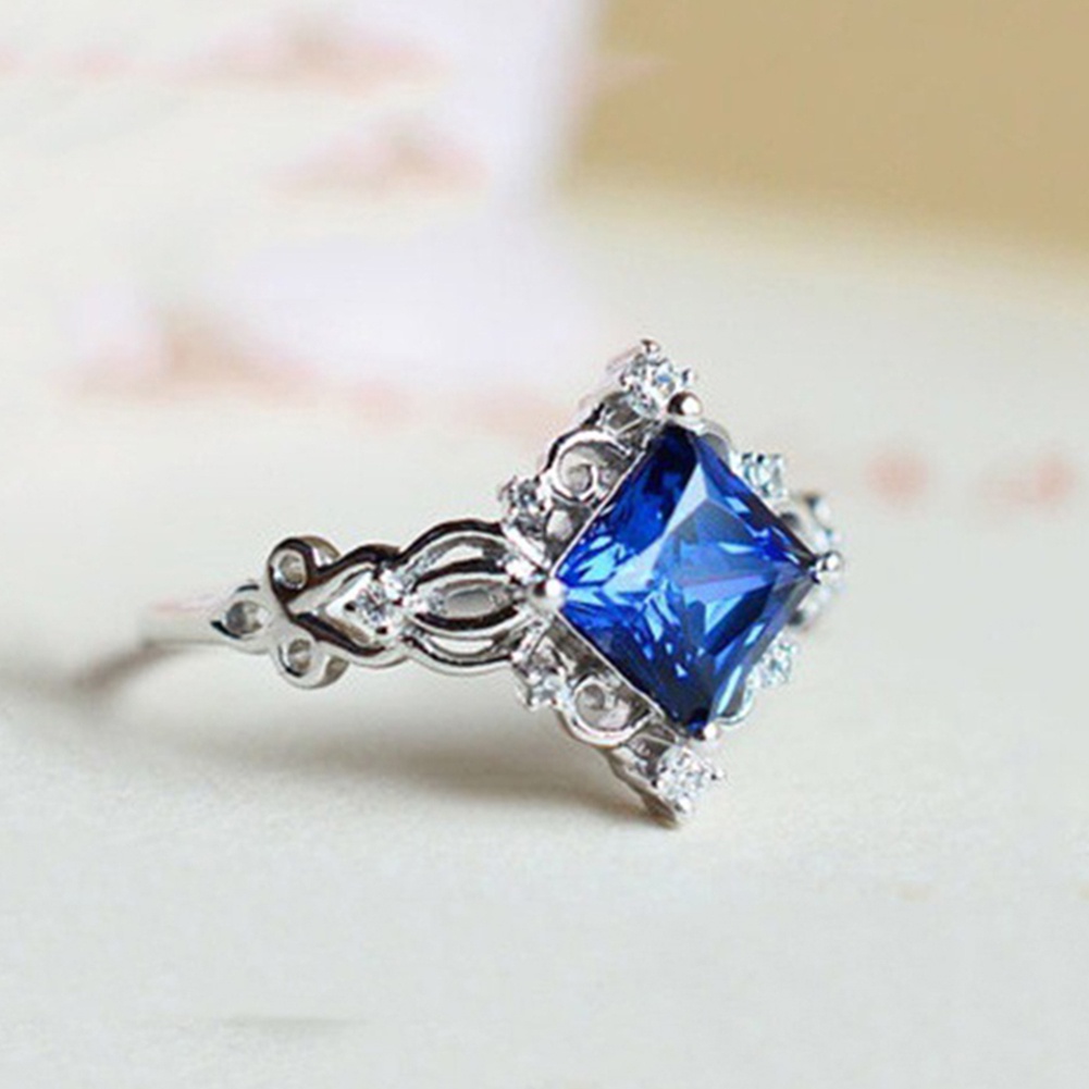 Hu Hu Hu Hu Hu Alat Bantu Pasang Kacamata♡ Cincin Wanita Desain Bunga Hollow Hias Sapphire Imitasi Gaya Vintageputri Untuk Hadiah