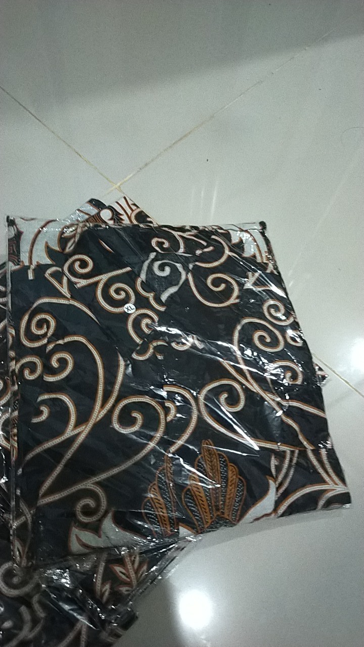 Promo Batik Couple Keluarga Sarimbit Sania Ruffle Batik Ori Ndoro Jowi Motif Mahkota Putih