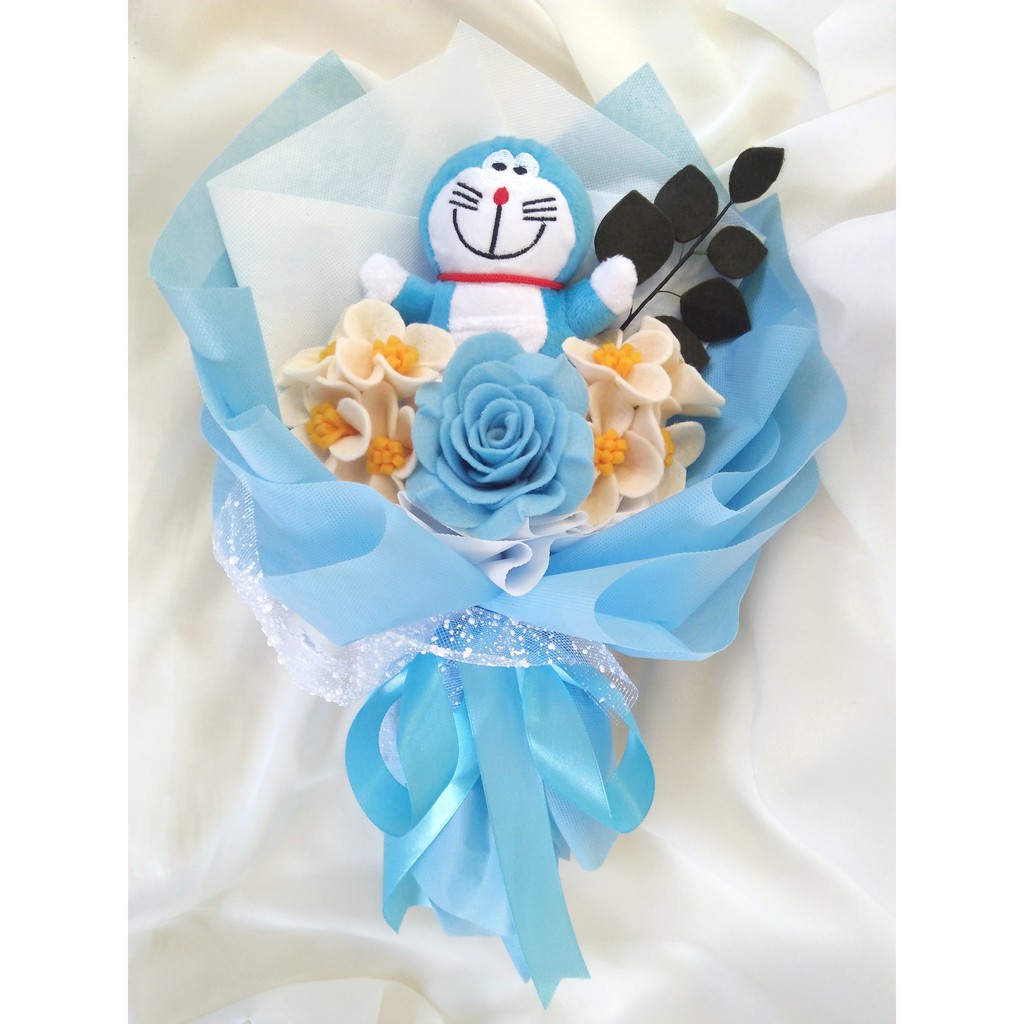 Buket Boneka / Kado Wisuda/Boneka Doraemon