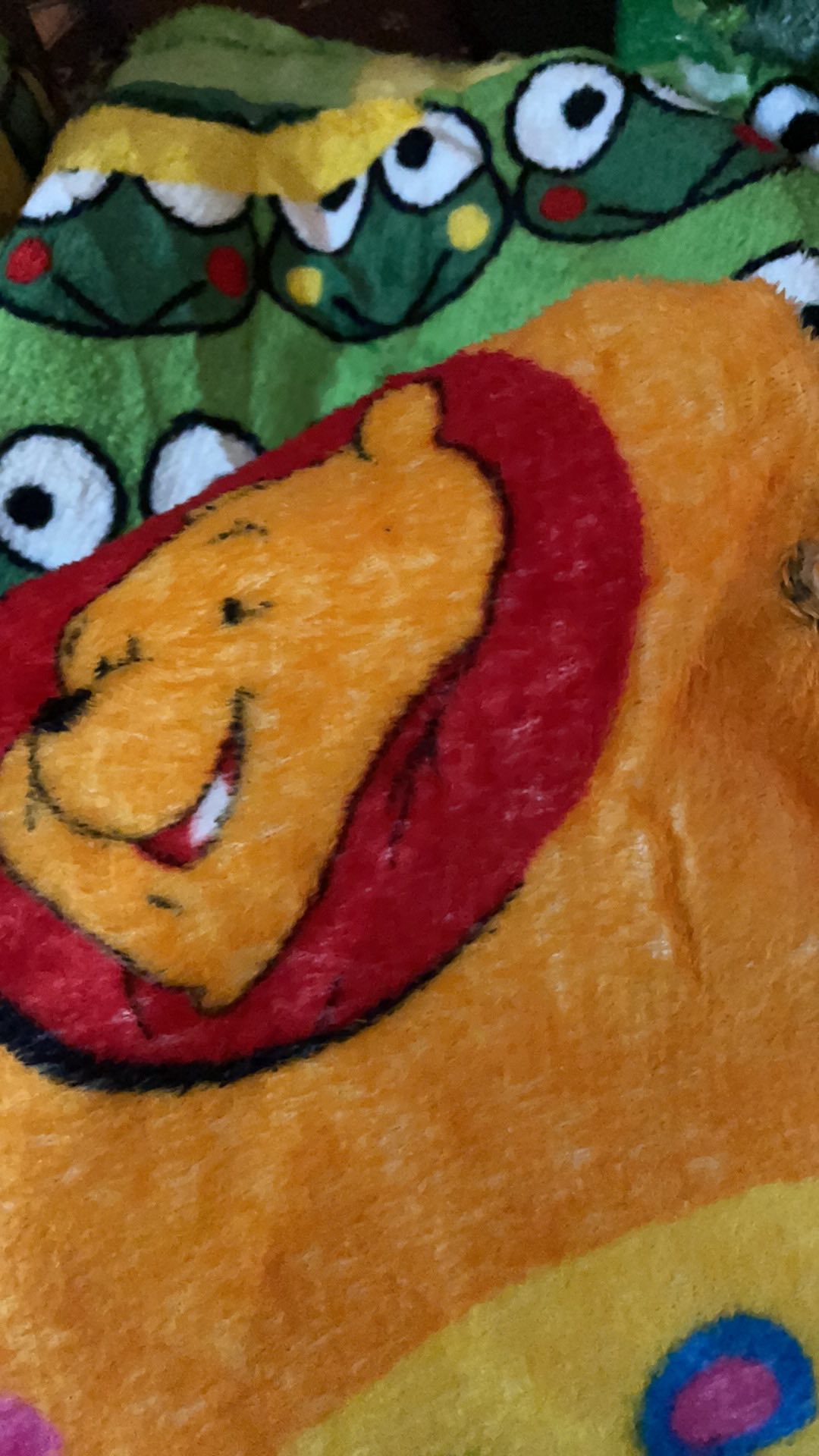 Selimut Karakter Lembut Uk 140 X 190 Cm