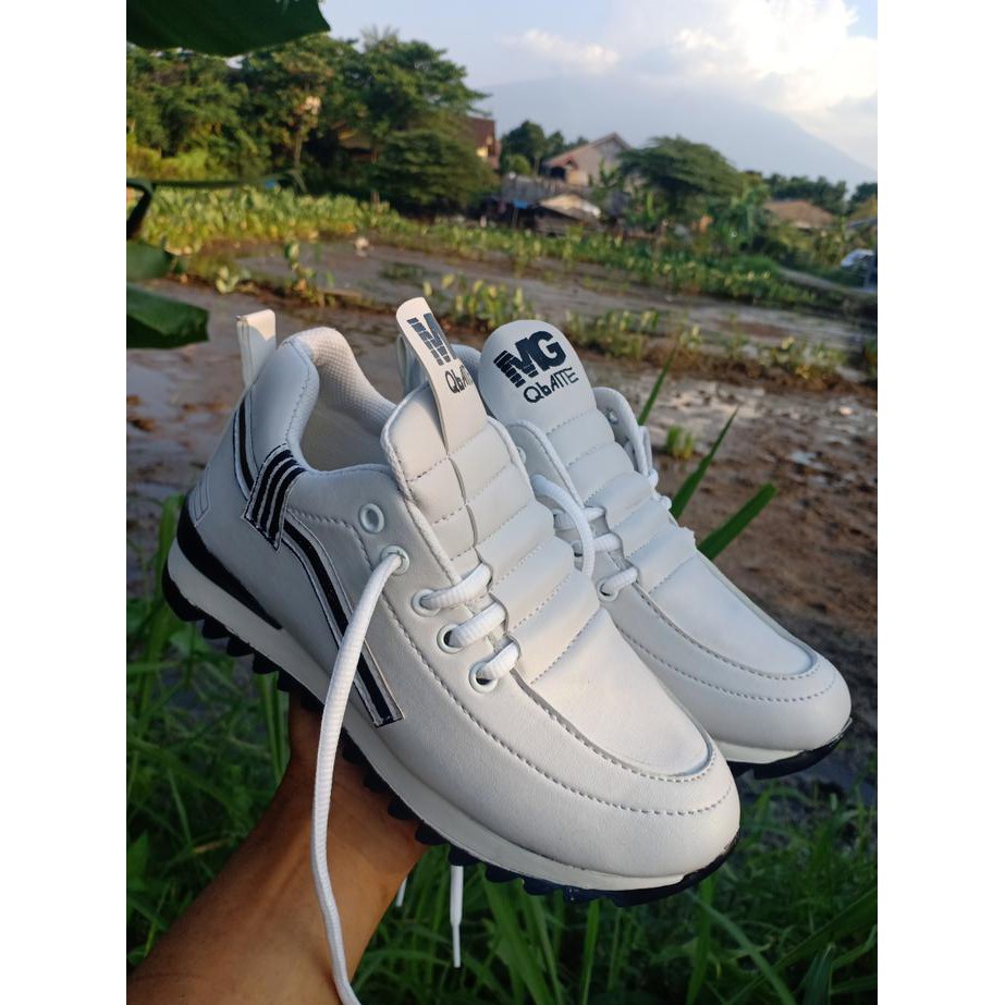 Terbaru Sepatu Boot (Mg Putih) - Putih, 36 Garansi