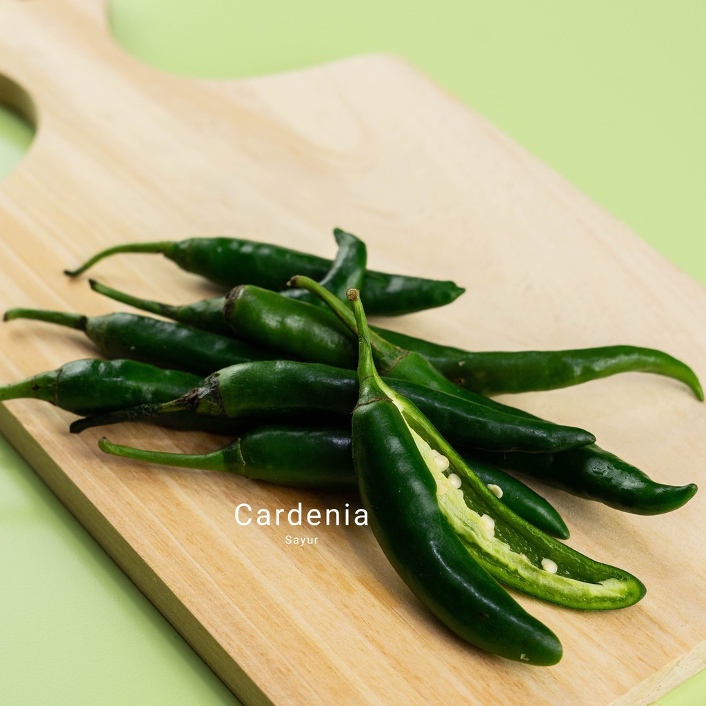 

cabe ijo besar, bumbu masak , peralatan masak, bahan masakan, sayur segar