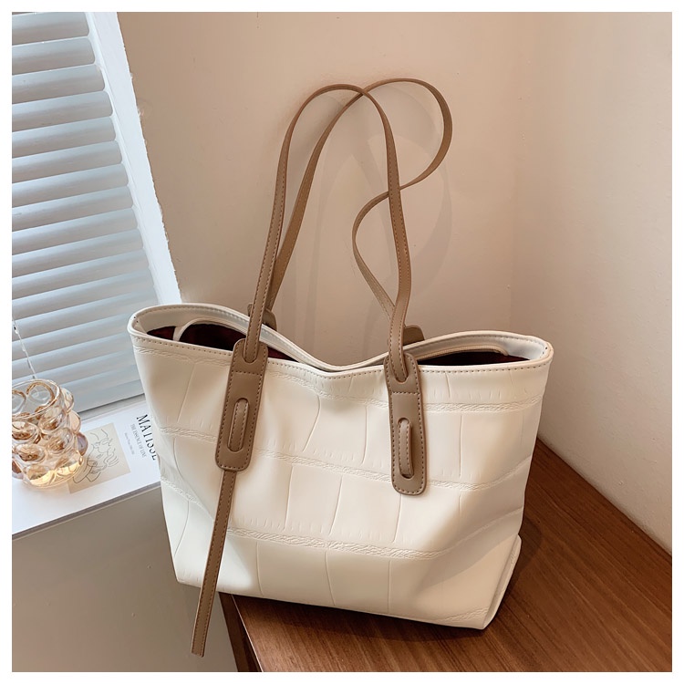 038 Fashion  Handbag Tas Selempang Wanita Import (1 KG MUAT 2)tas SHOULDER BAG Fashion Elegant wanita import terbaru 1kg bisa 2 tas import