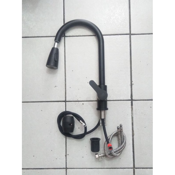 Kran Cuci Piring Dapur Fleksible Warna Hitam Air Panas Dingin