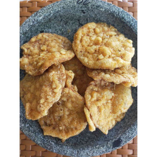 

TEMPE GORENG KRIUK KHAS BANDUNG MANIS PEDAS