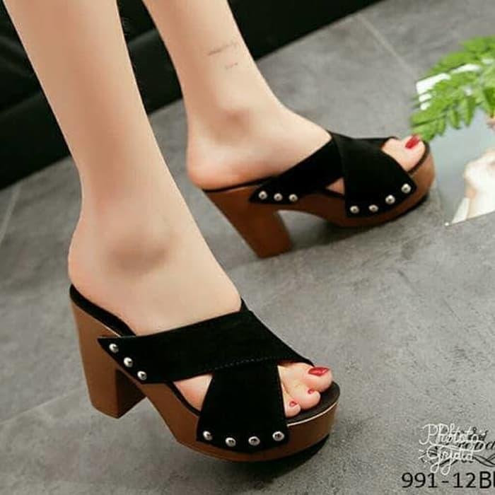 Hils Wanita Terbaru 2023 Kekinian Viral Sandal Hak Tahu Wanita Terbaru 2023 High Heels Terbaru 2023 