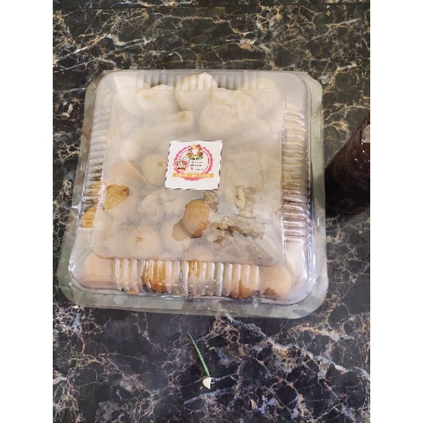 

pempek ikan ibu ema