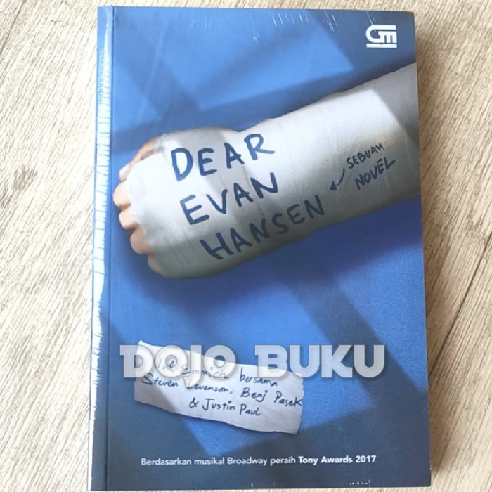 

FLASH SALE!!! DEAR EVAN HANSEN - SEBUAH NOVEL BY VAL EMMICH TERBARU
